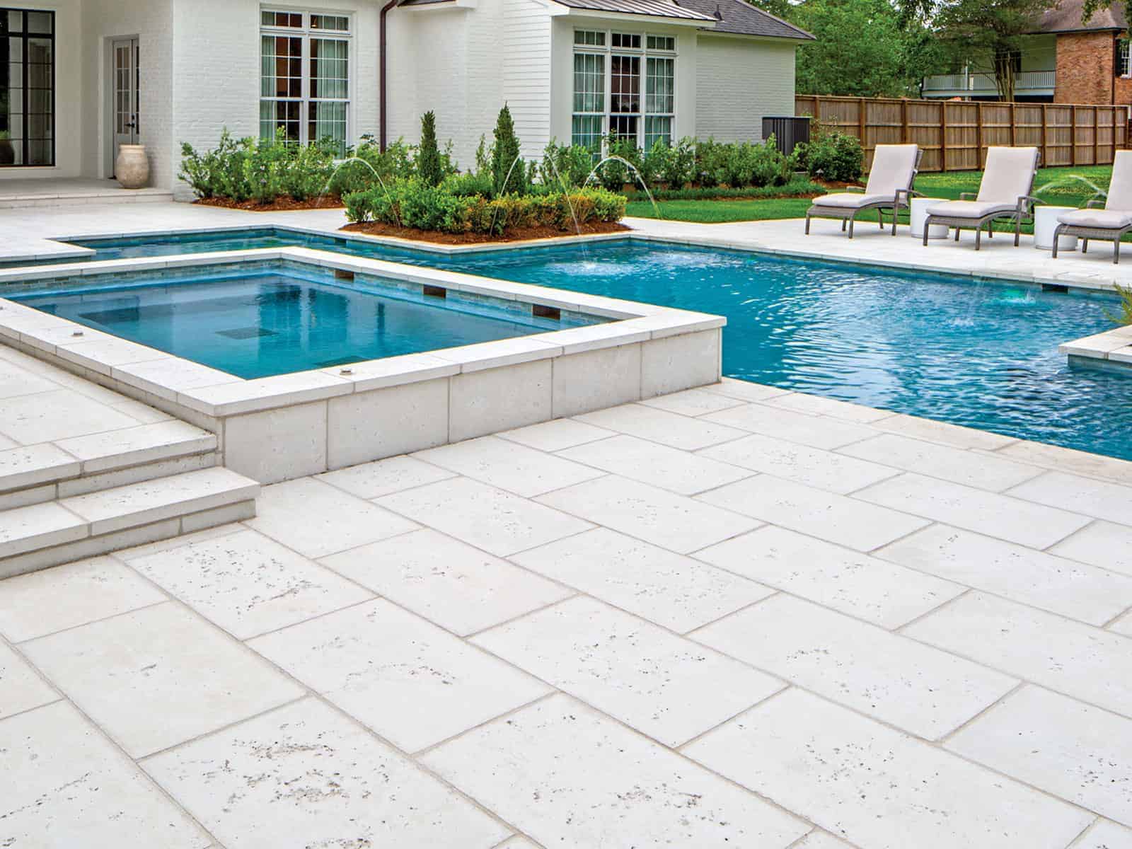 How to Style Cool Swimming Pools