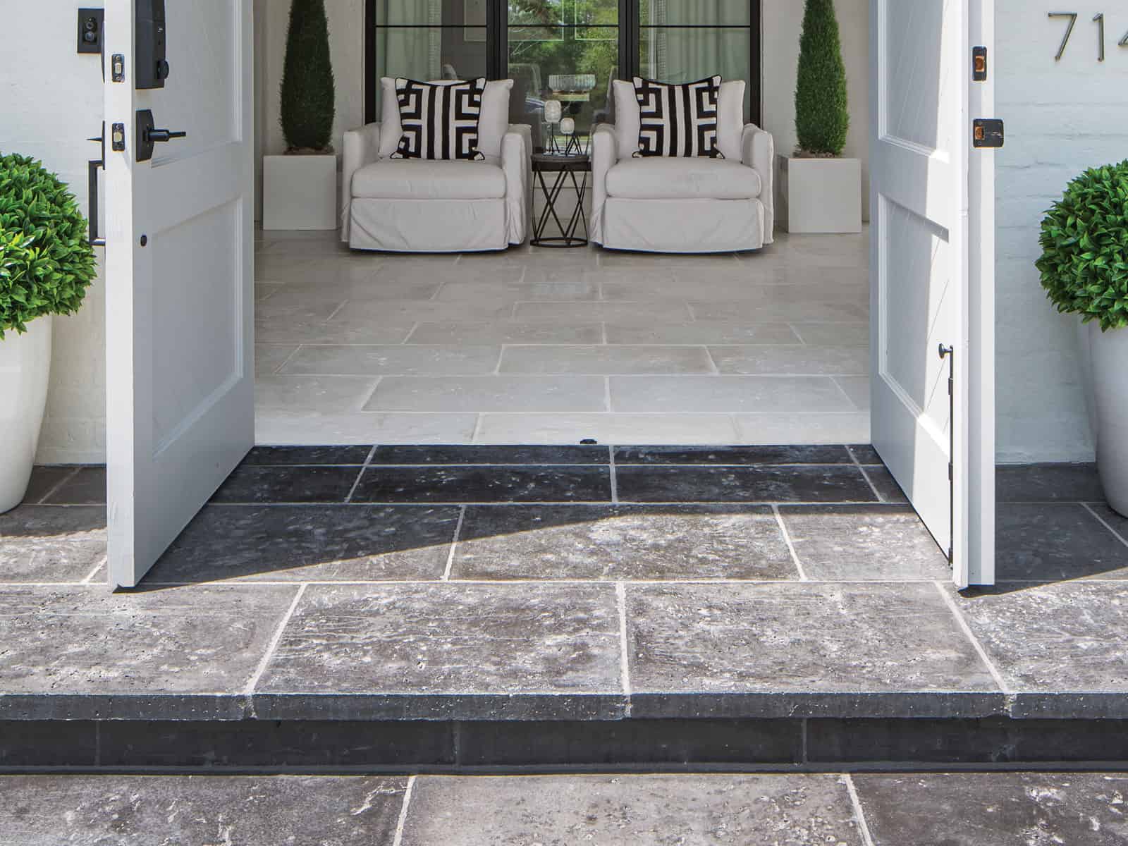  Dark and Light Contrast Slate Exterior Pavers Home Entrance